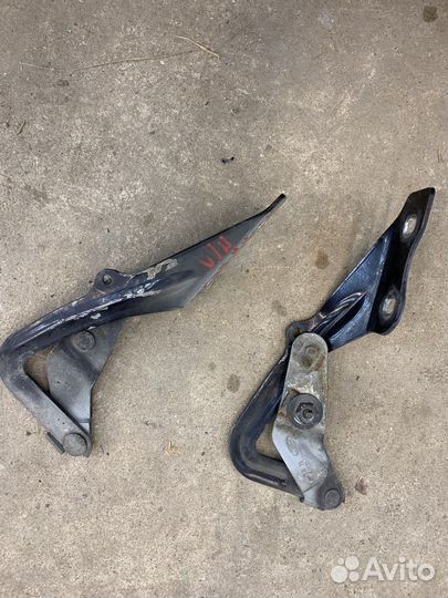 Петля капота Ford focus 2