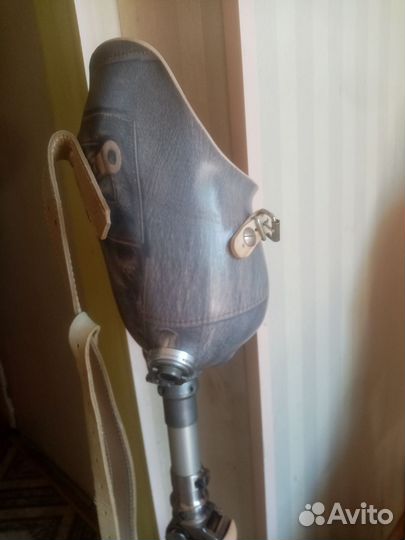 Протез бедра правой ноги