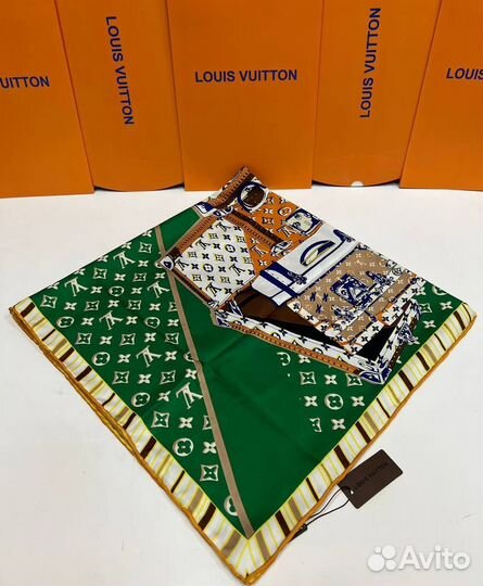 Шелковый платок Louis Vuittkn зеленый