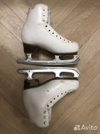 Фигурные коньки risport