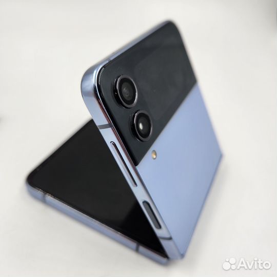 Samsung Galaxy Z Flip4, 8/256 ГБ