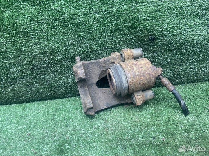 Суппорт тормозной передний правый Skoda Octavia 1