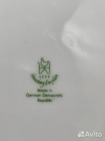 Тарелки, чашки, масленка