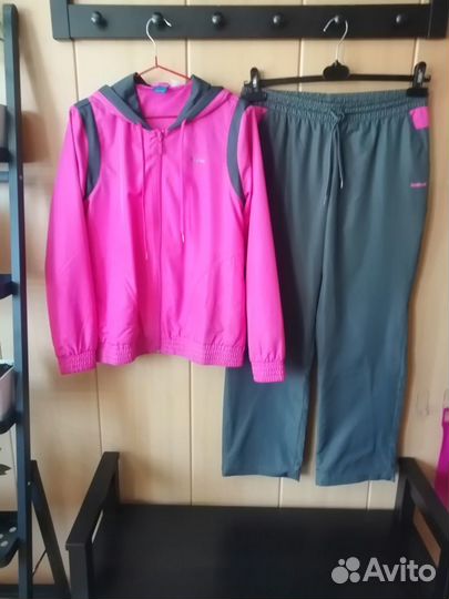 Костюм спортивный женский Reebok