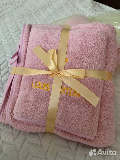 Полотенца Louis Vuittton розовые новые