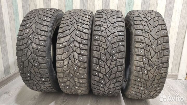Dunlop SP Winter Ice 02 185/65 R15 92T