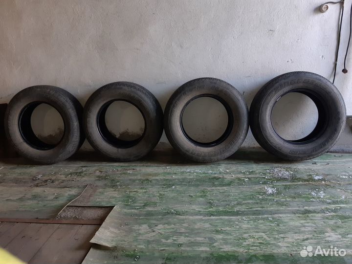 Bridgestone Dueler H/T 265/65 R17