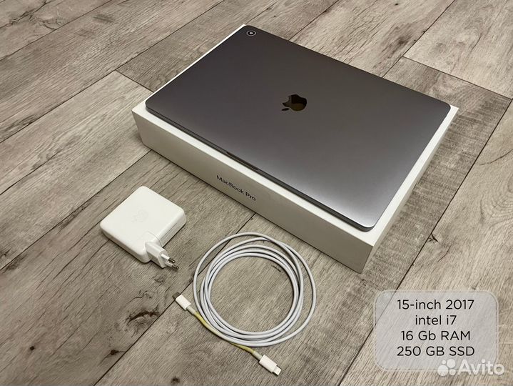 Apple MacBook Pro 15 gb16/250 2017