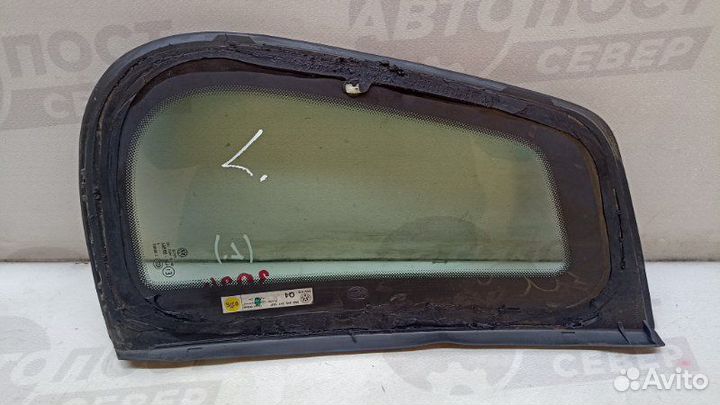 Стекло собачника левое Volkswagen Tiguan 5N CAW