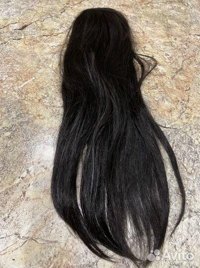 Искусственные волосы в хвосте