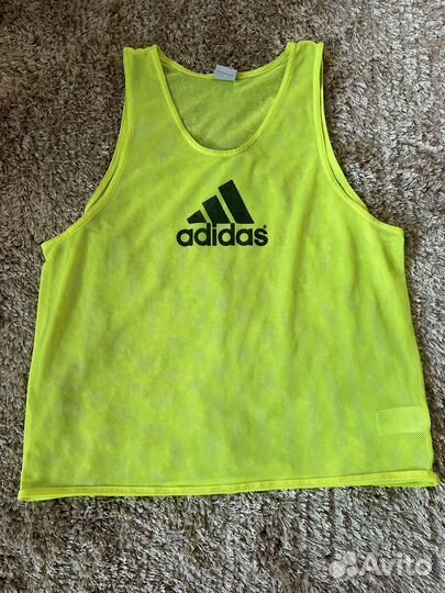 Футбольная манишка Adidas