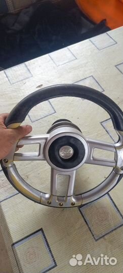 Руль для автомобиля