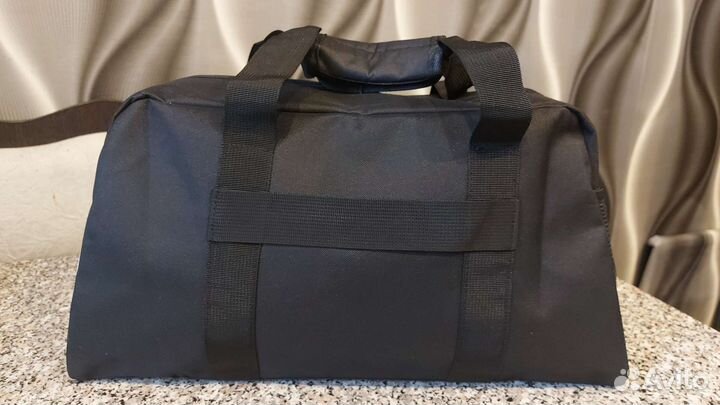 Спортивная сумка Nike