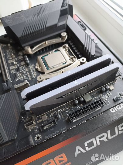 Материнкая плата Gigabyte Z590 aorus elite
