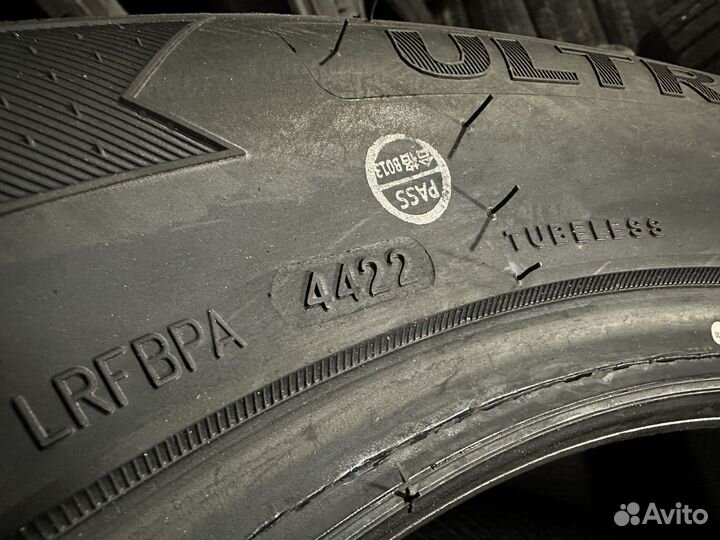Arivo Ultra ARZ5 225/40 R18