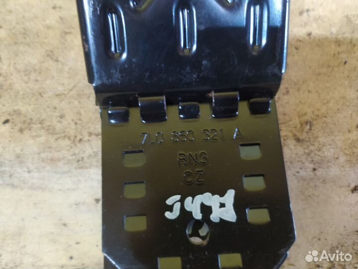 Упор противооткатный audi Q7 4L Ауди кью 7 ку7