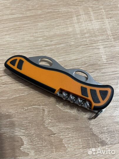 Нож Victorinox Hunter XS 0.8331.MC9