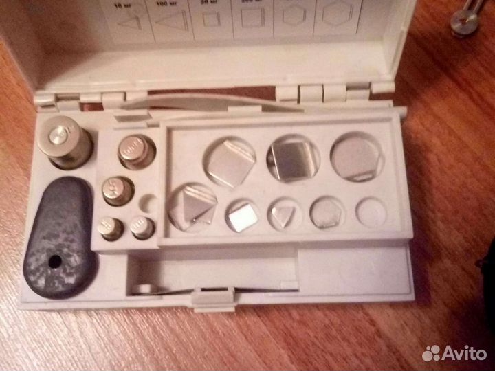 Ювелирные весы