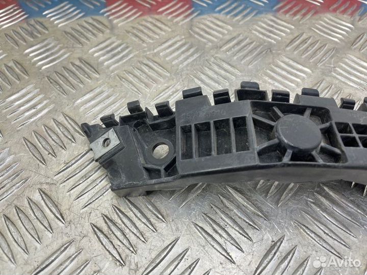 Кронштейн бампера передний правый Chery Tiggo 8