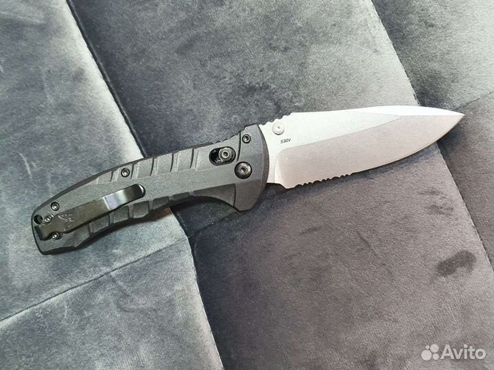 Нож складной карманный BenchMade