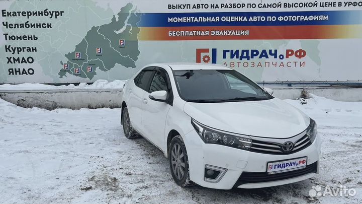 Патрубок радиатора Toyota Corolla (E180) 16571-0T140