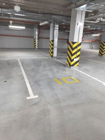 Машиноместо, 14 м²