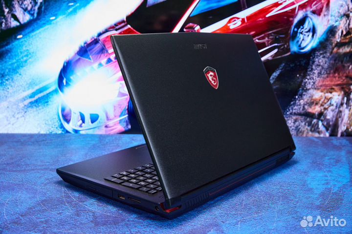 Ноутбук для игр MSI / Core i7 / GTX / SSD