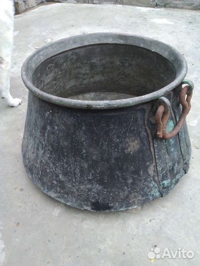 Большой медный казан