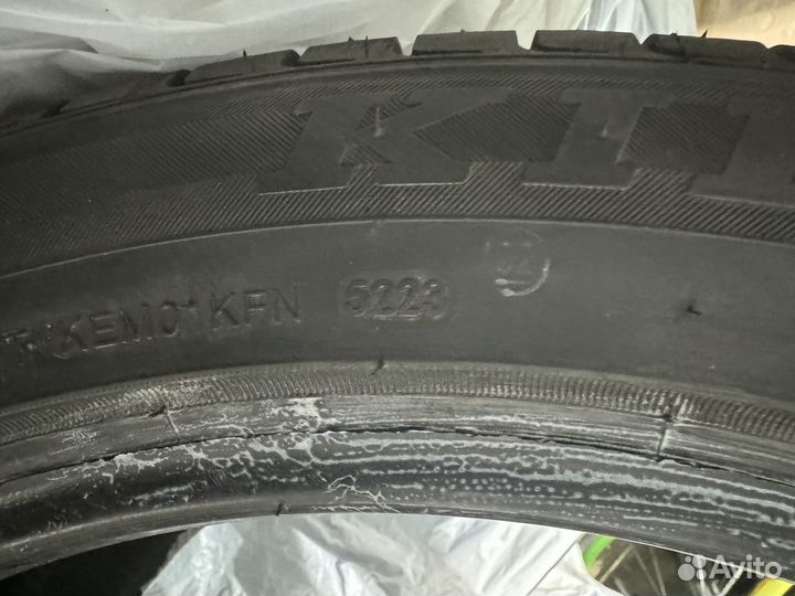 Kinforest KF550-UHP 295/40 R21 111Y