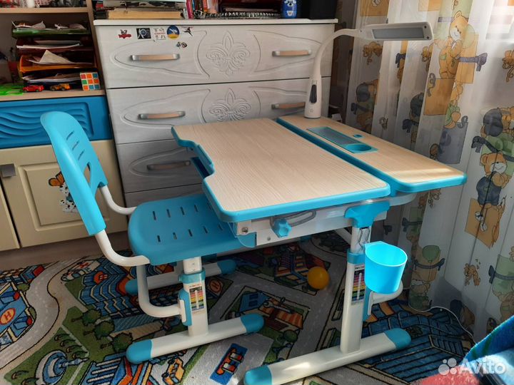 Растущая парта + стульчик для школьника fundesk