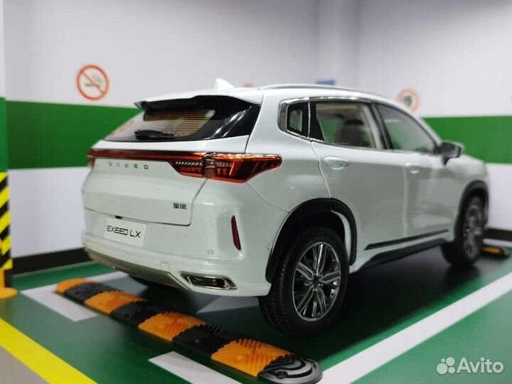Exeed LX 1:18. В наличии