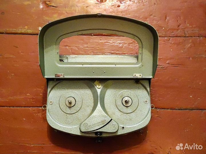 Катушечный магнитофон 