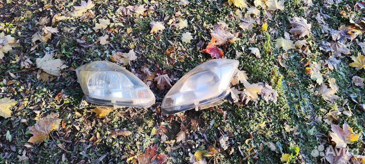 Фара Toyota passo kgc10