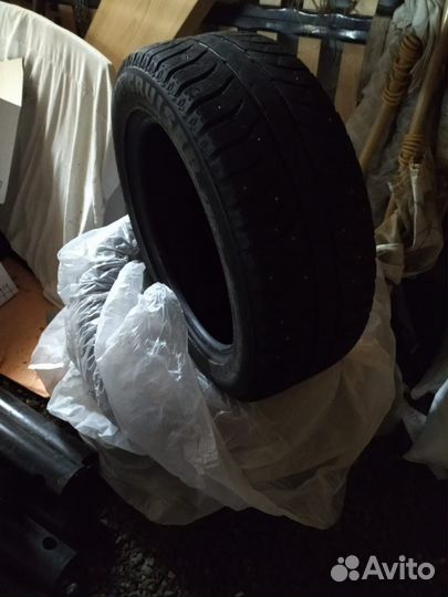 Bridgestone B700AQ 205/55 R16