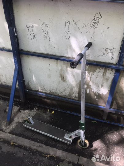 Трюковой самокат