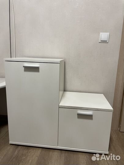 Вешалка с зеркалом + шкаф (прихожая)