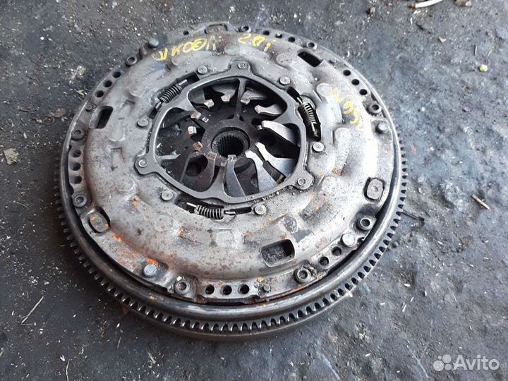 Маховик Фольксваген Шкода 2.0FSI двухмассовый