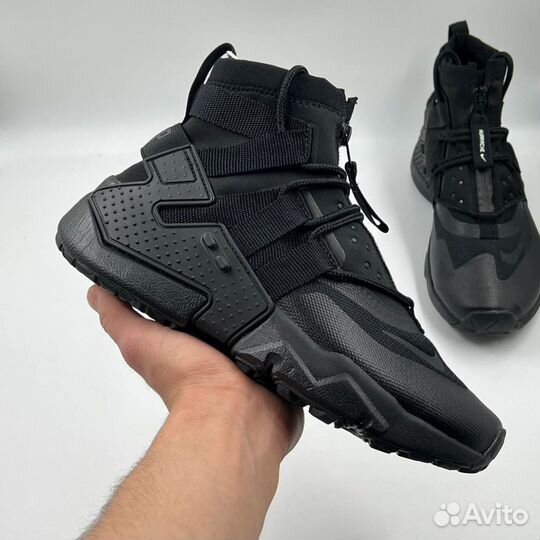 Nike Air Huarache Gripp Black