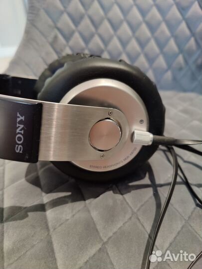 Наушники Sony MDR-XB700