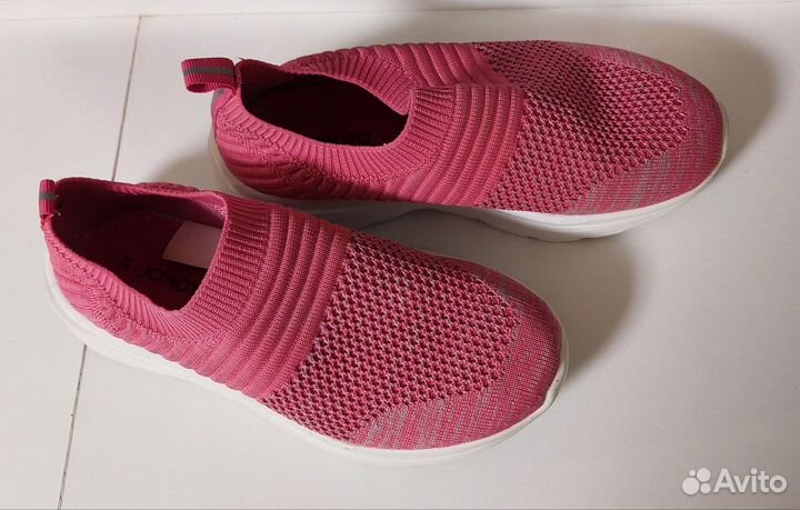 Легкие кроссовки для девочки 31 размер