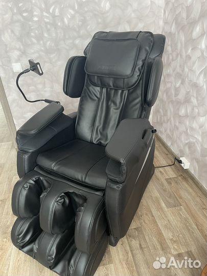 Массажное кресло