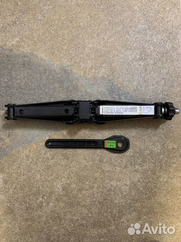 Домкрат фирменный Mercedees-Benz