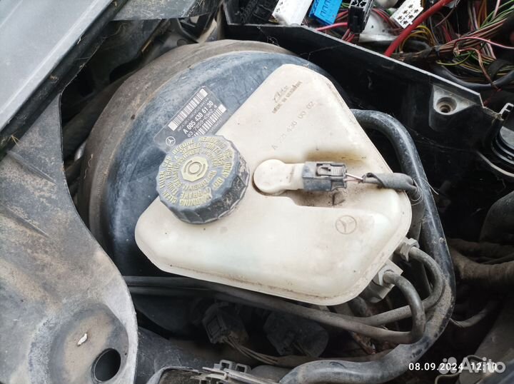 Вакуумный усилитель a0054306130 Mercedes 221