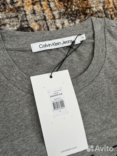 Футболка Calvin Klein