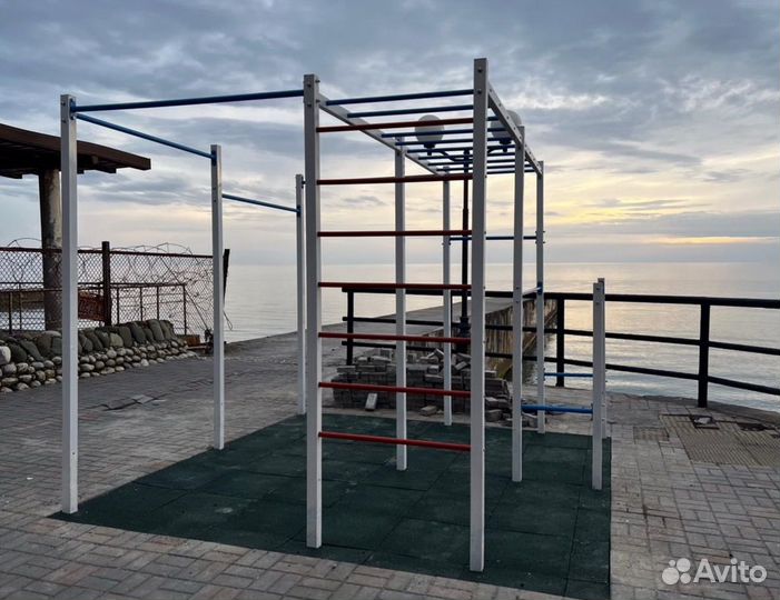 Спортивный комплекс воркаут для двора