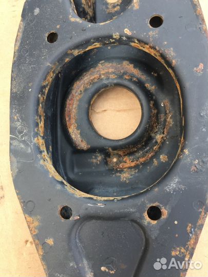 Рычаг задний Mercedes w124 w210 A1243505306