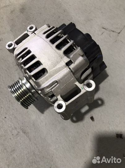 Генератор 120 А Веста новая