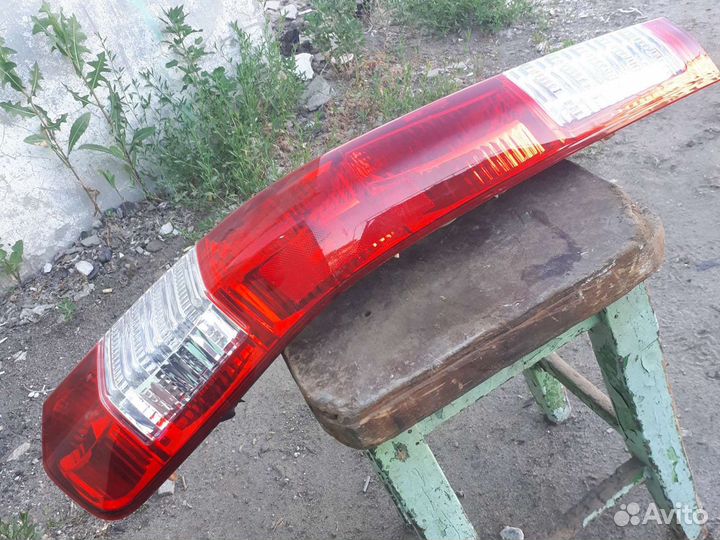 Задний правый фонарь хонда срв 2