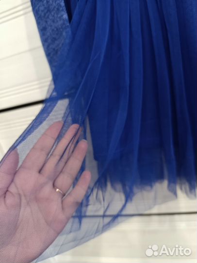 Платье новое для девочки на 6-8 лет