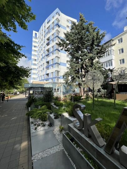 3-к. квартира, 130 м², 2/12 эт.